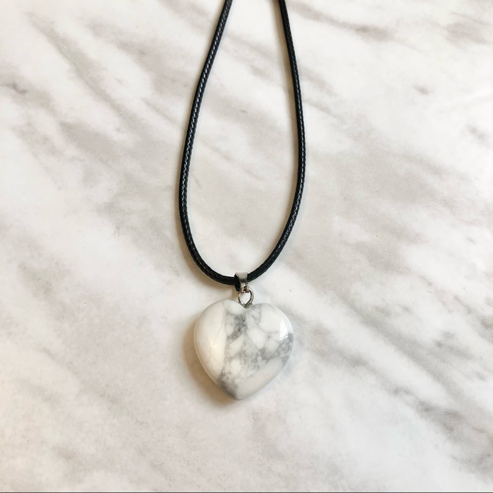🎉 New White Marble Heart Stone Pendant Adjustable Necklace